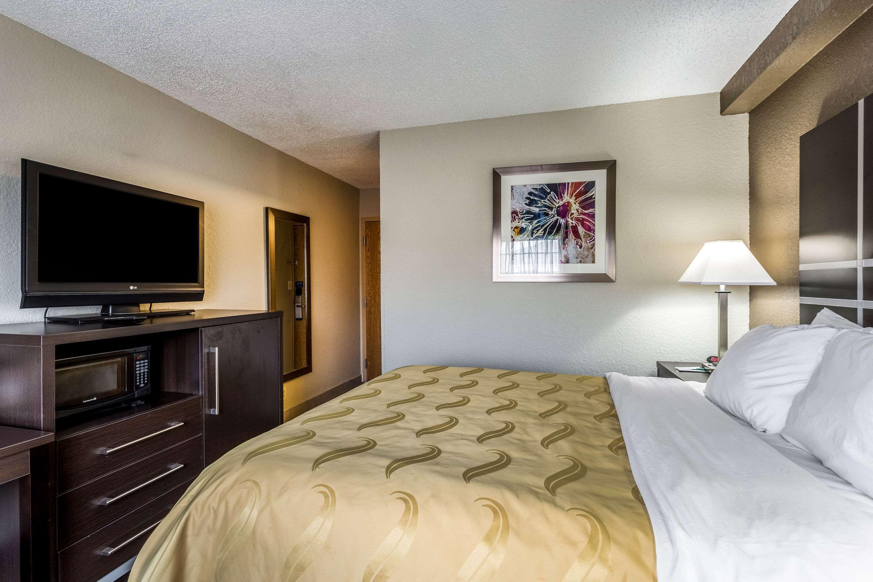 Quality Inn & Suites West El Paso I-10 Extérieur photo