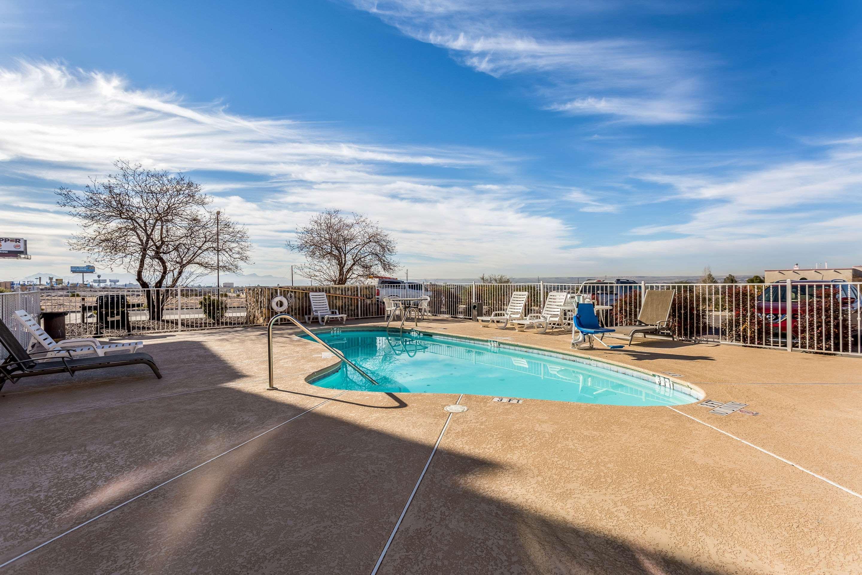 Quality Inn & Suites West El Paso I-10 Extérieur photo