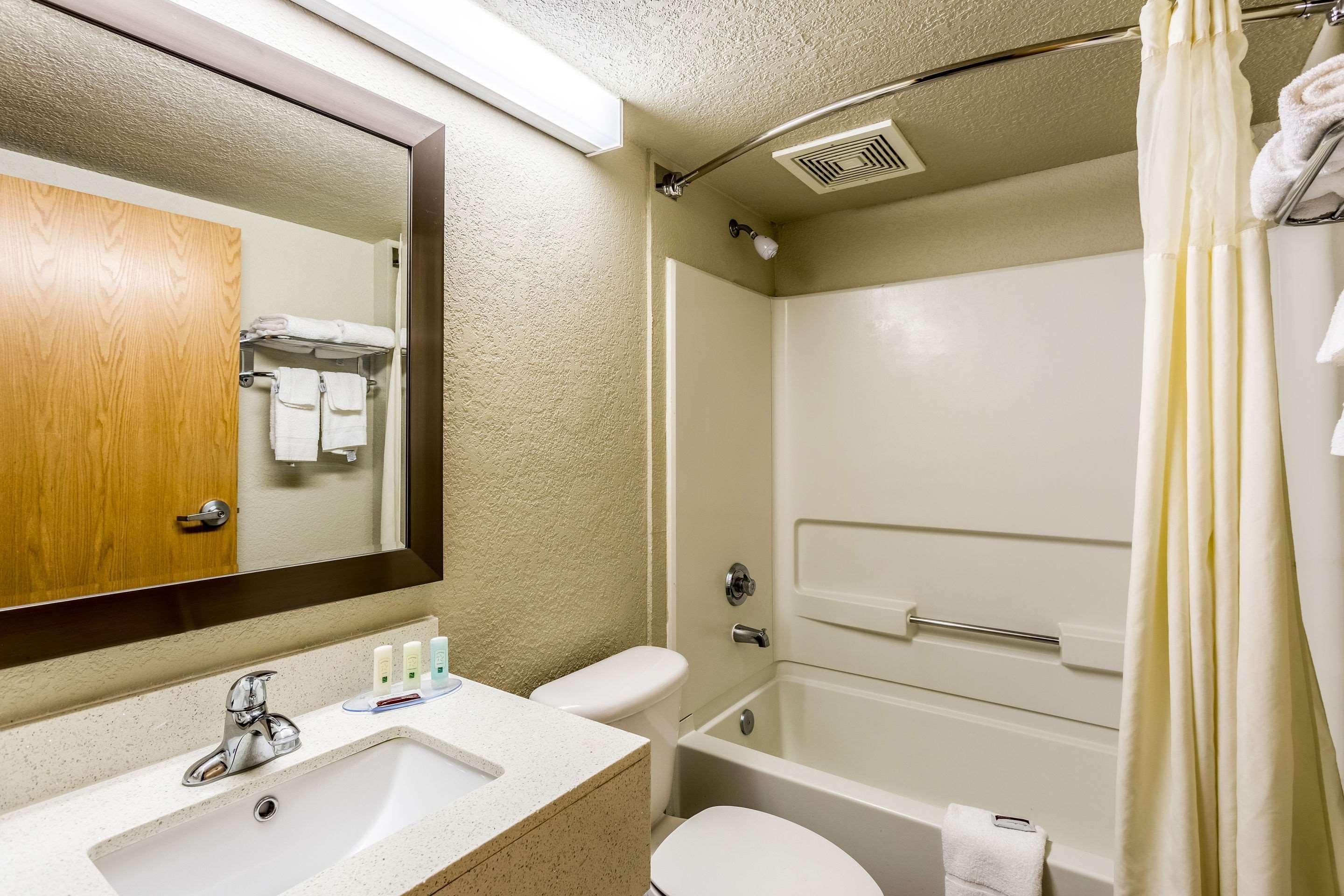 Quality Inn & Suites West El Paso I-10 Extérieur photo