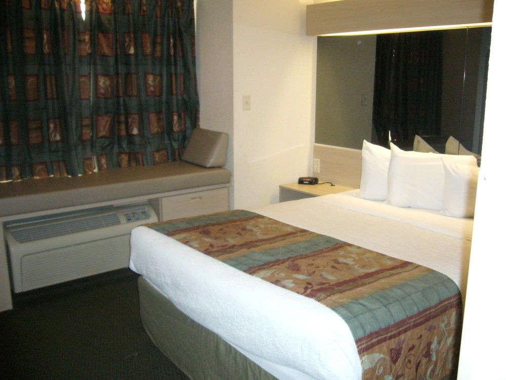 Quality Inn & Suites West El Paso I-10 Extérieur photo