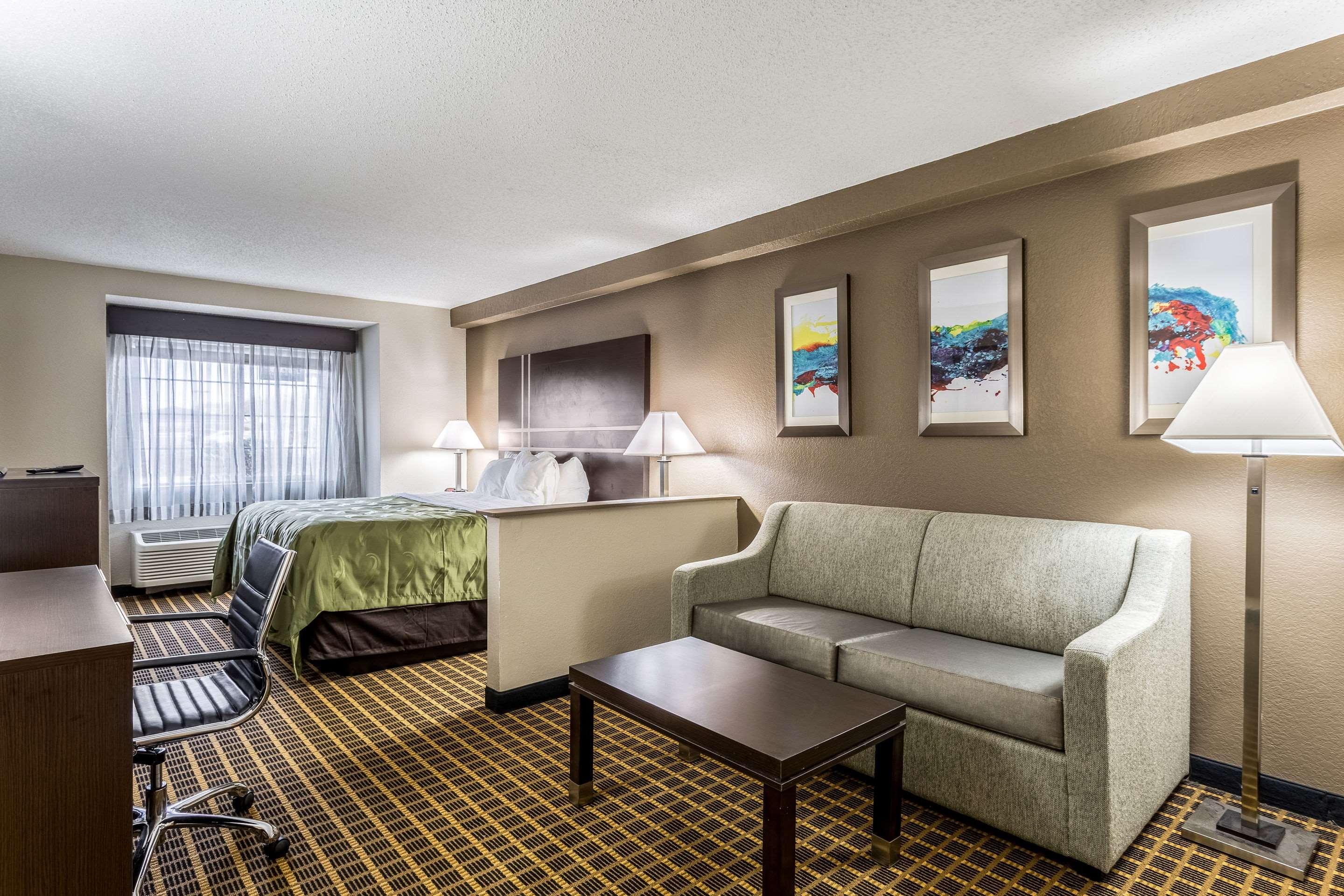 Quality Inn & Suites West El Paso I-10 Extérieur photo