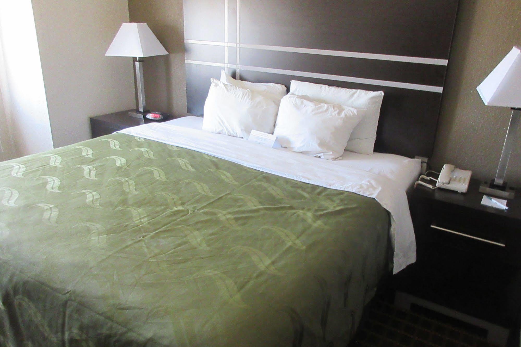 Quality Inn & Suites West El Paso I-10 Extérieur photo