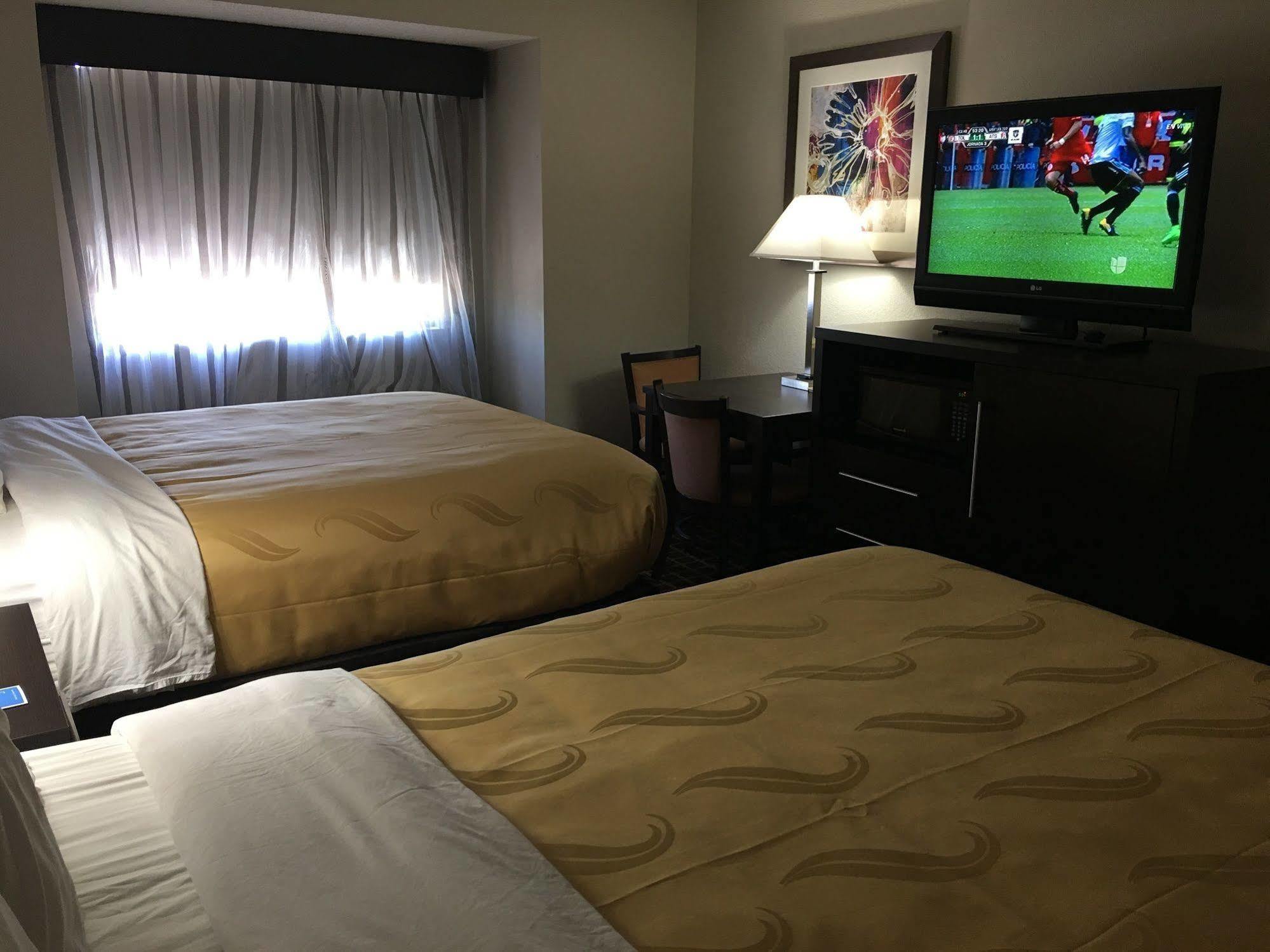 Quality Inn & Suites West El Paso I-10 Extérieur photo