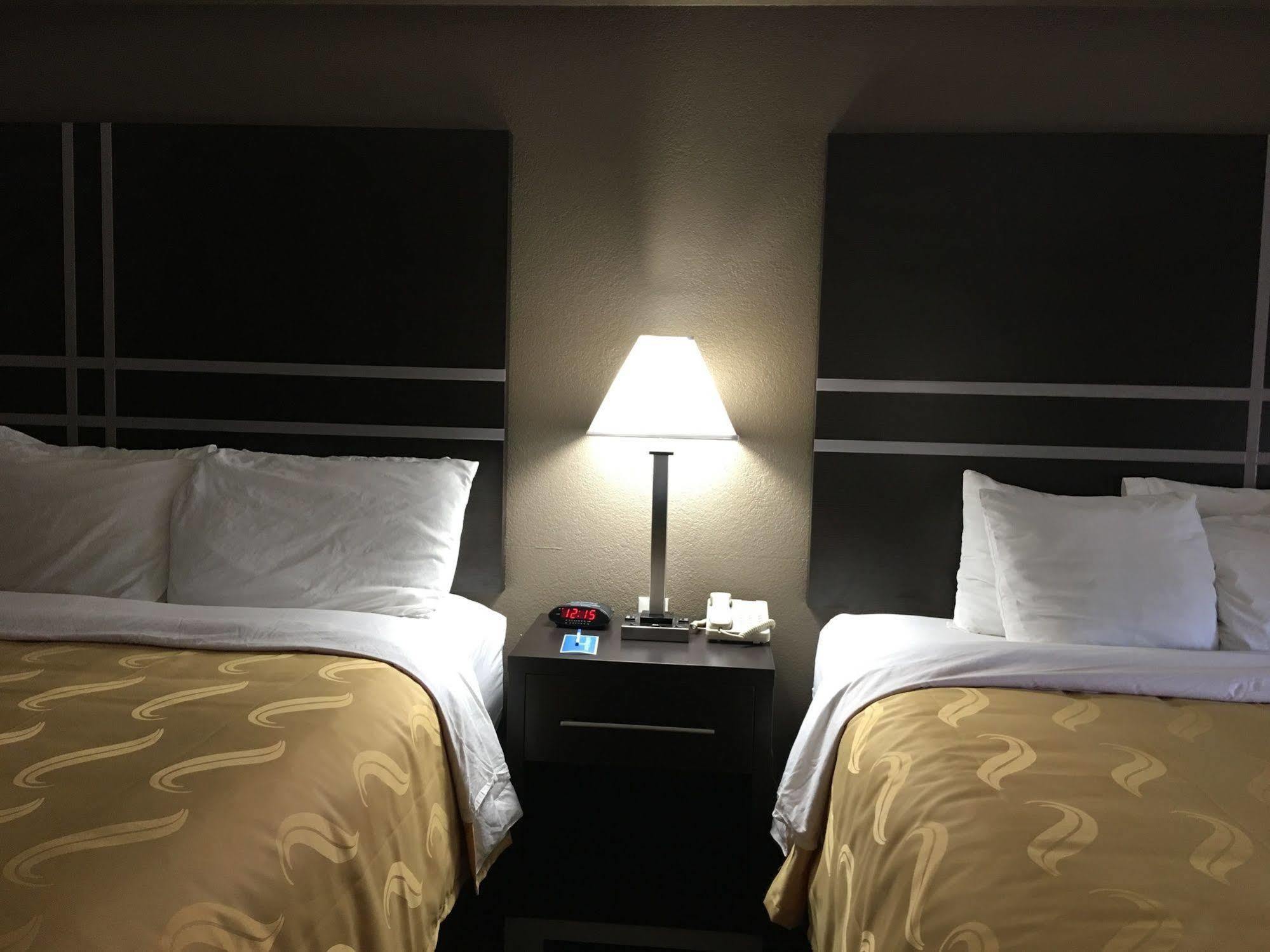 Quality Inn & Suites West El Paso I-10 Extérieur photo